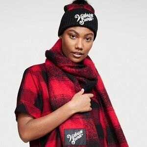 𝅺VICTORIA’S Secret Cozy Long Thick Red Buffalo Plaid Scarf with Fringe One Size